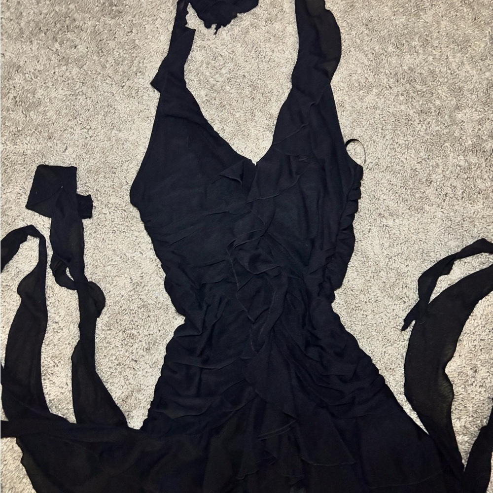 Front & back ruched haltered black dress